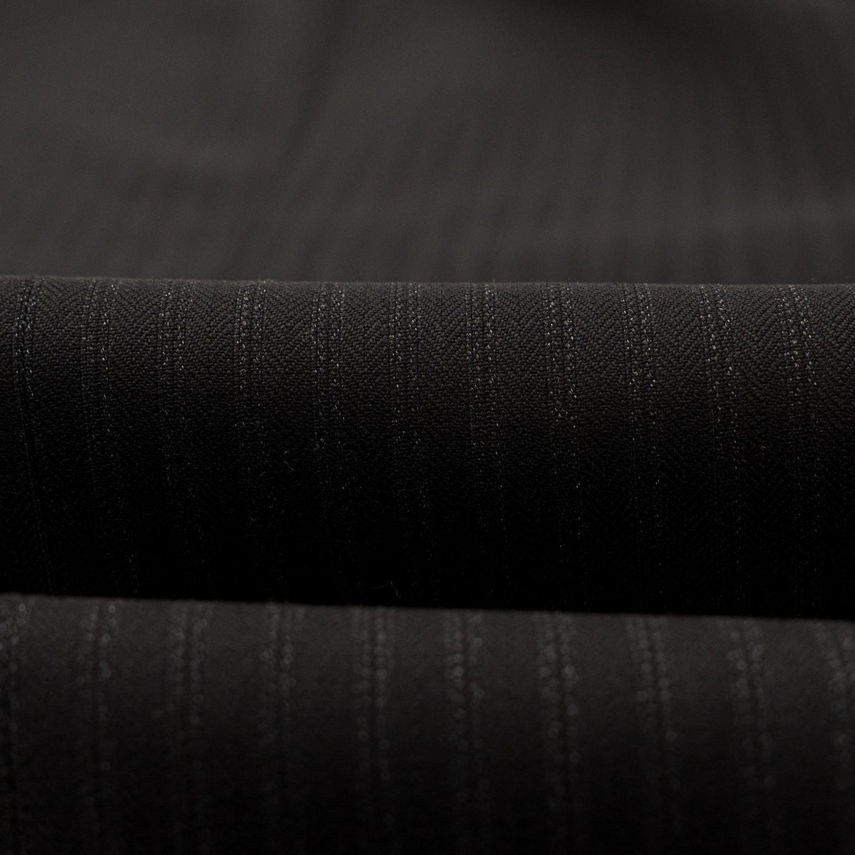 $6600 ISAIA "Gregorio" Black Hand-Sewn Suit Fine Wool Striped 44 US / 54 EU 7R