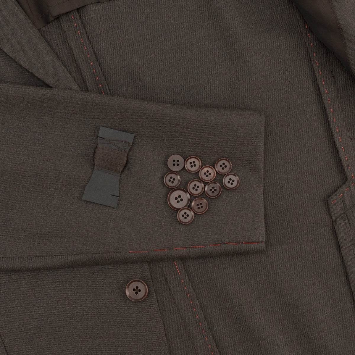 $6600 ISAIA "Capri" Dark Brown Suit Fine Wool Aquaspider 44 US / 54 EU 8R