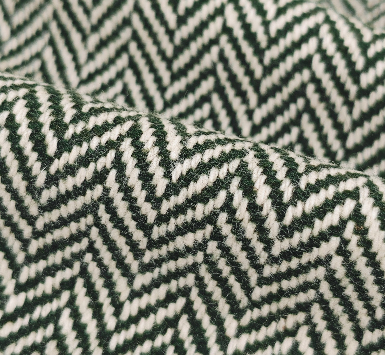 $4650 ISAIA NAPOLI "Capri" Green Herringbone Sport Coat Wool 38 US / 48 EU 8R