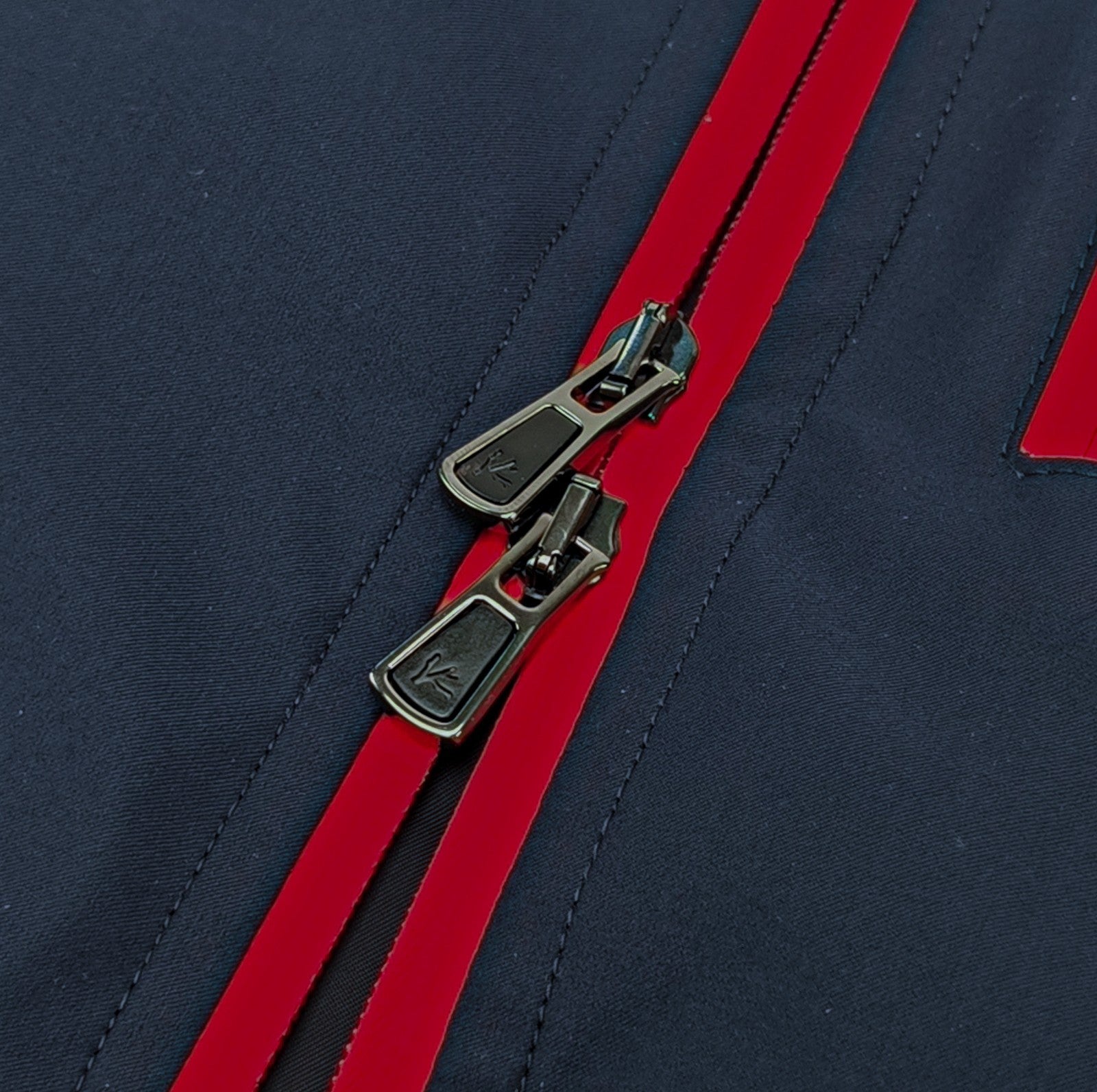$2750 ISAIA NAPOLI Blue Navy Zip Vest Techno Wool - Silk 40 US / 50 EU R