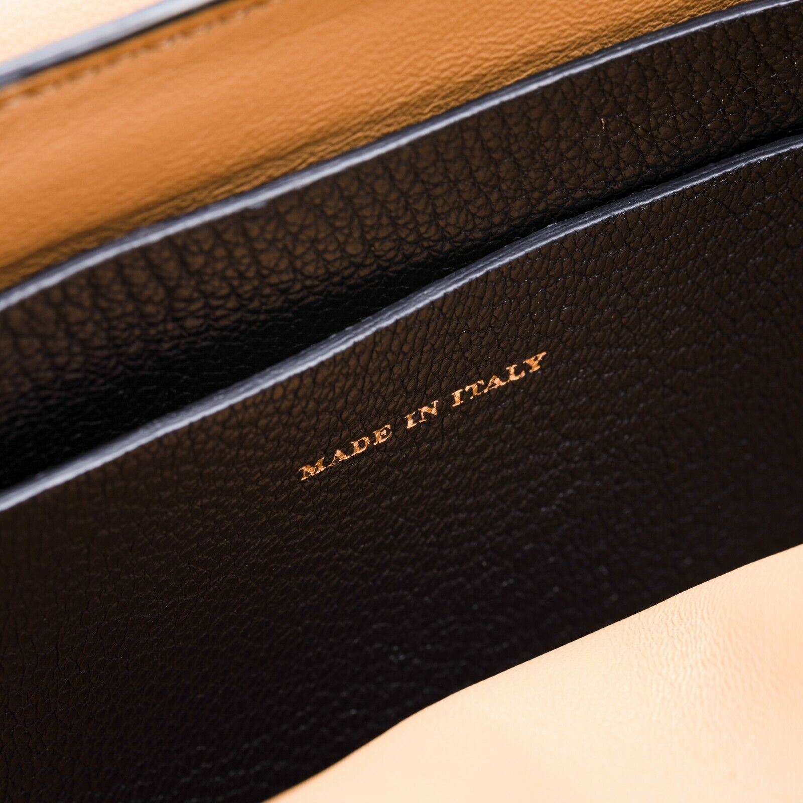 $1690 BURBERRY D-Ring Small Bag Chain Strap Goat Leather Black