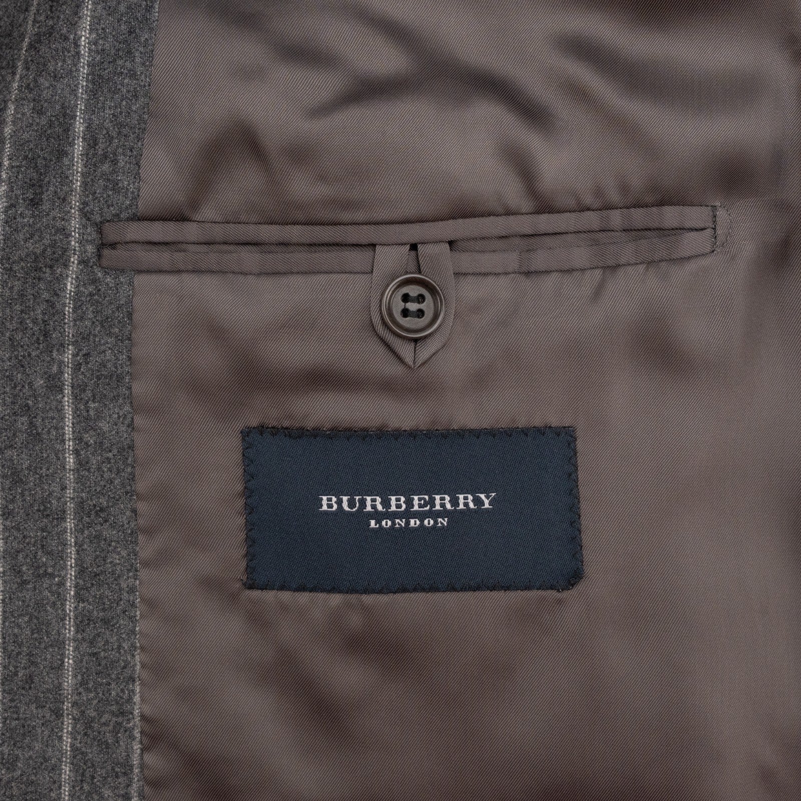 $1800 BURBERRY LONDON 3/2 Roll Suit Wool 100's Pinstripe Gray 46 US / 56 EU 7R