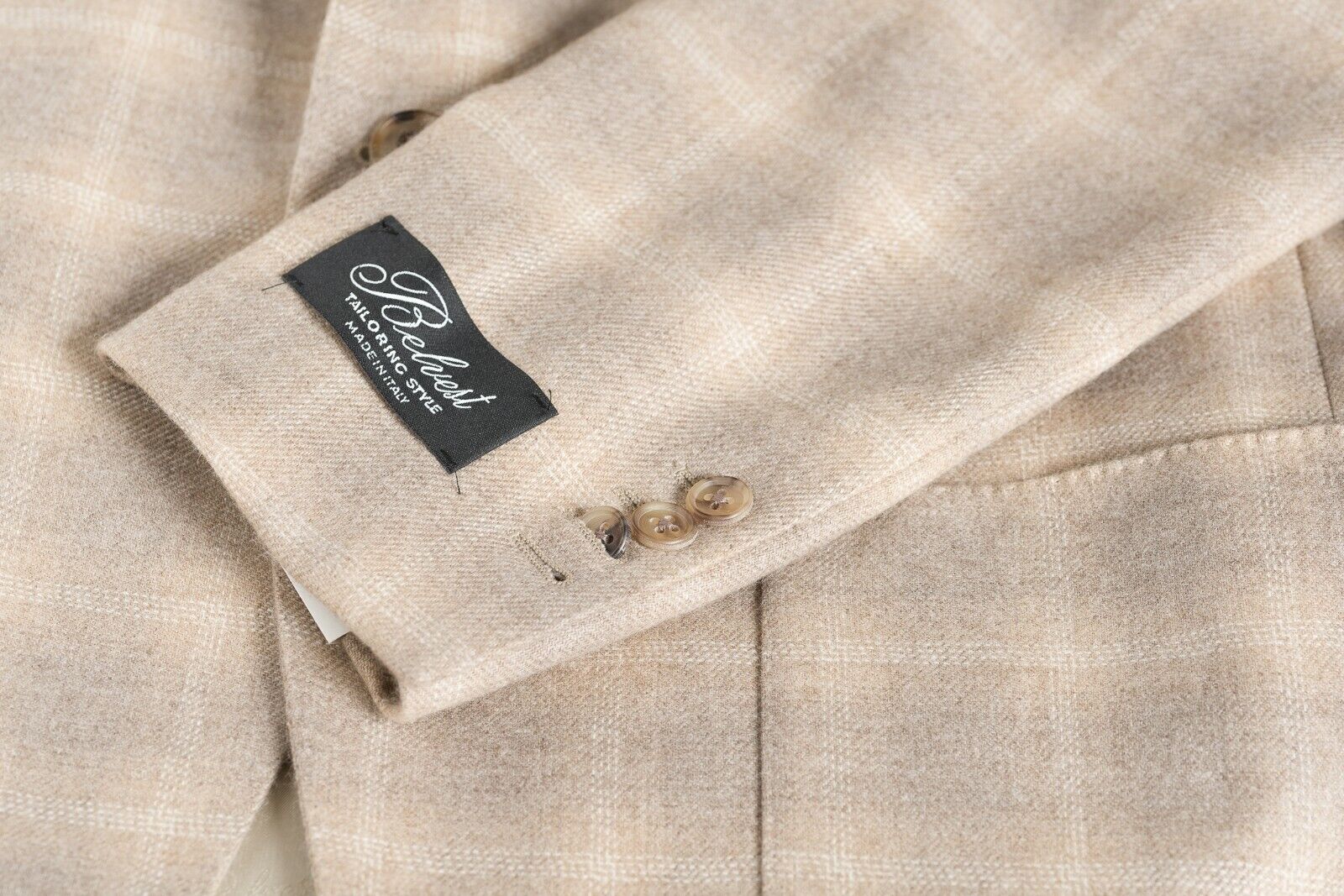 $2790 BELVEST Beige Check Pure Cashmere Jacket 40 US / 50 EU Drop 7R