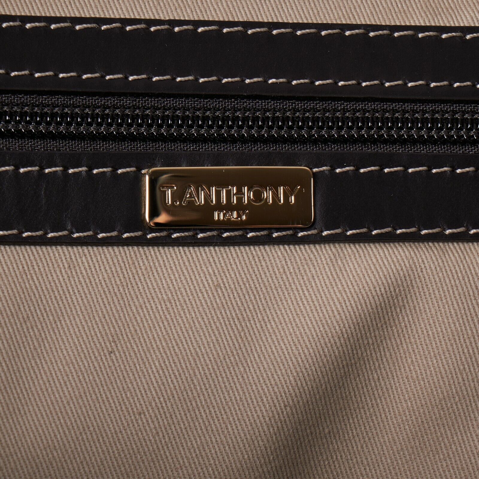 $880 LUXURY T.ANTHONY NEW YORK Violet Duffle Bag Weekender Travel Leather Canvas