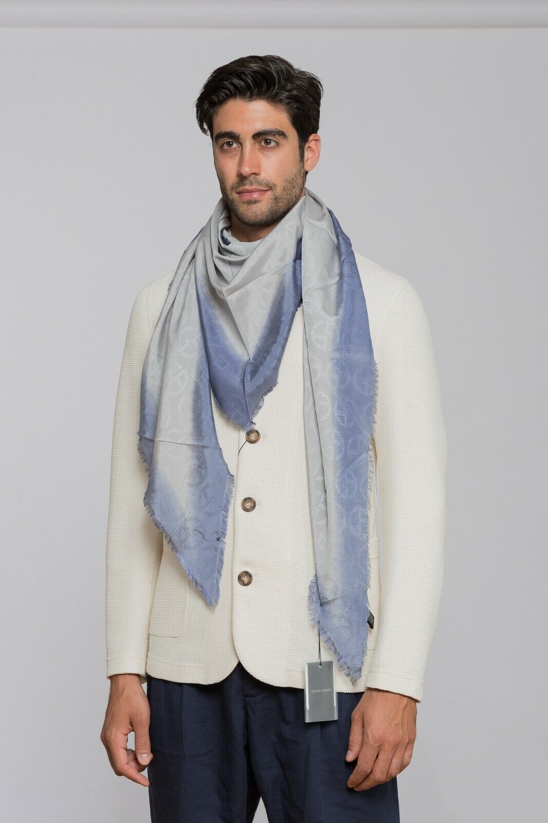 425$ GIORGIO ARMANI Black Label Triangle Foulard Scarf Periwinkle Blue Silk Mix