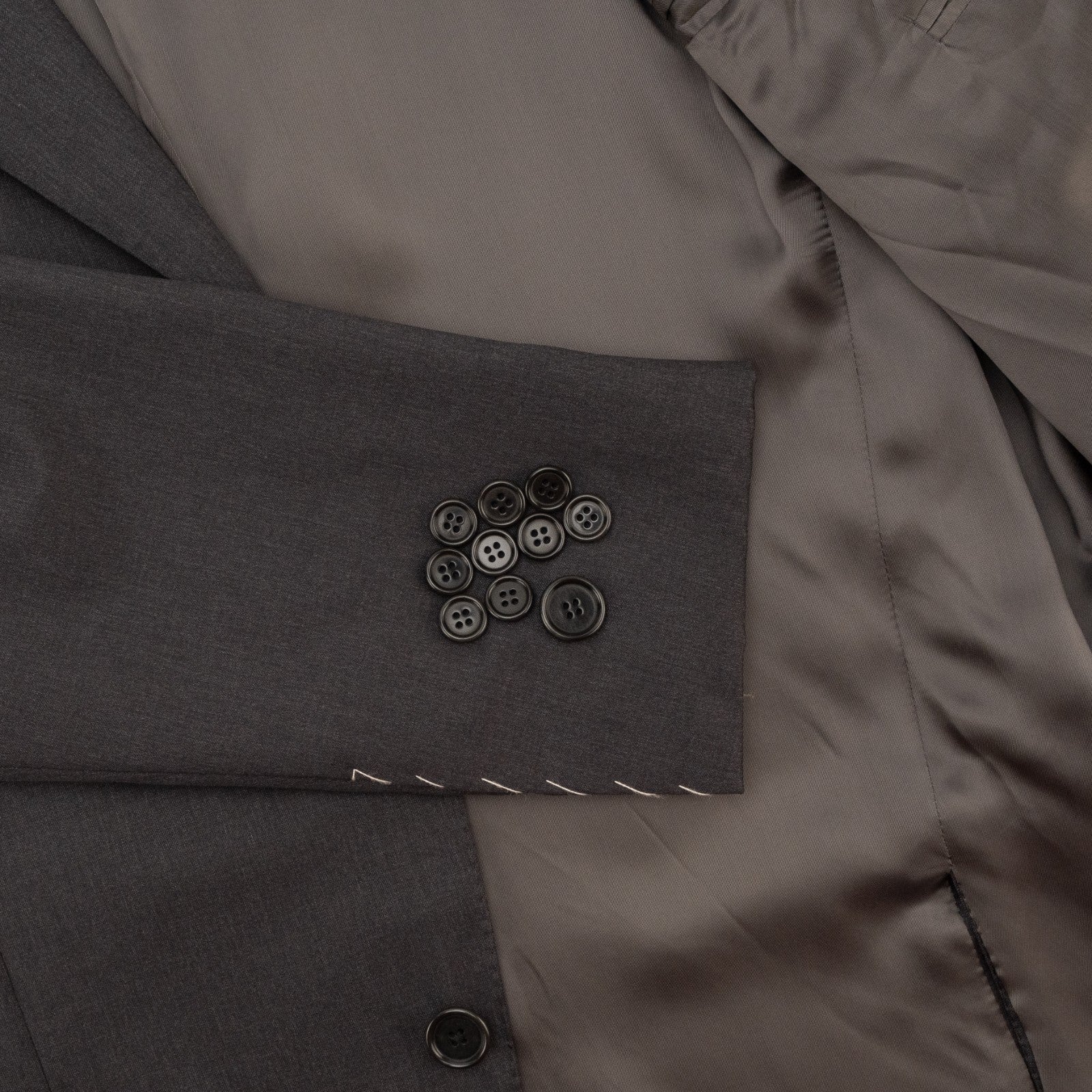 $2400 RAFFAELE CARUSO Dark Gray 3/2 Roll Suit Fine Wool 110's 42 US / 52 EU