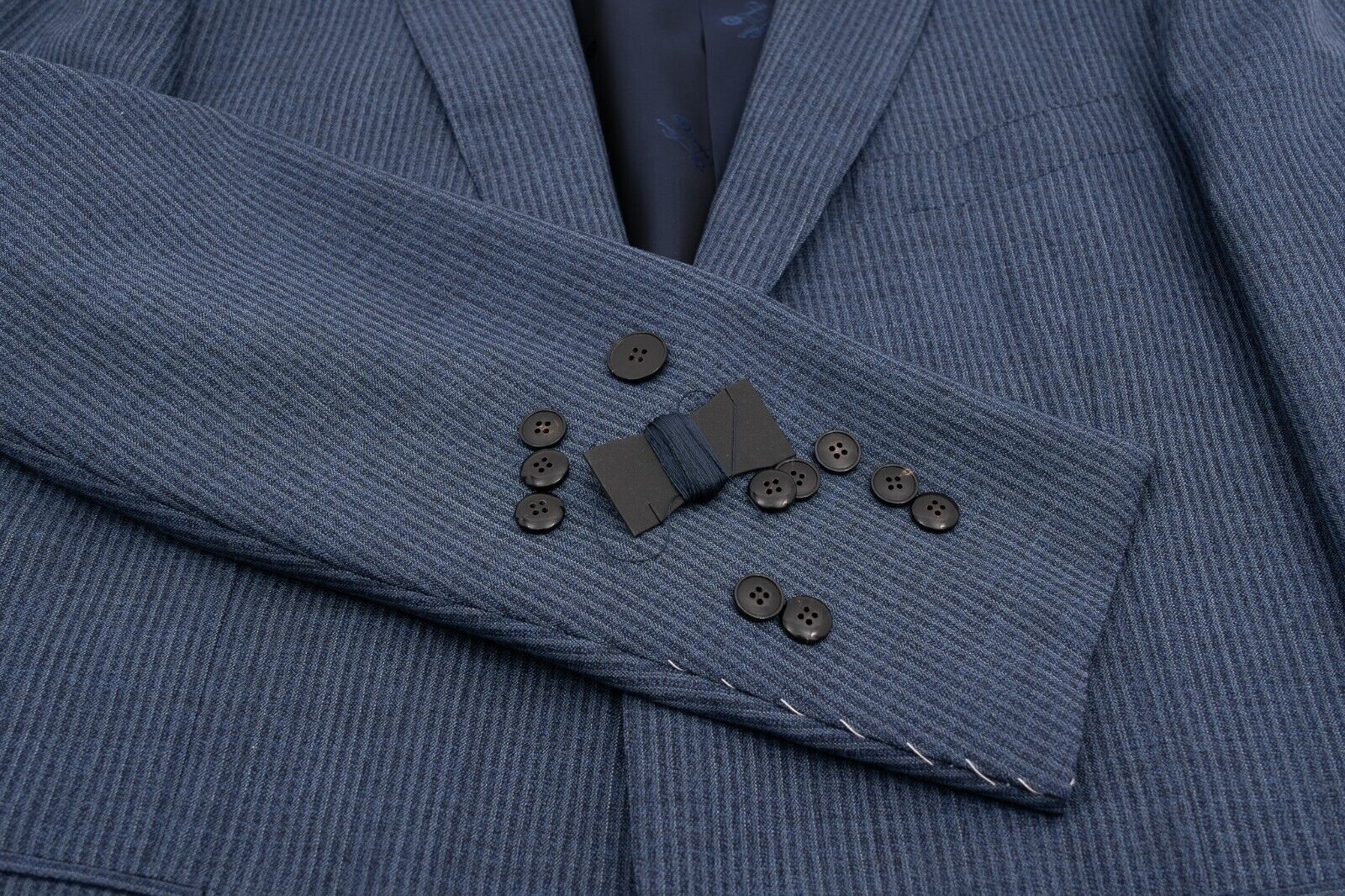 $1900 EIDOS by ISAIA NAPOLI Blue Striped Suit Wool 46 US / 56 EU Drop 7 Regular