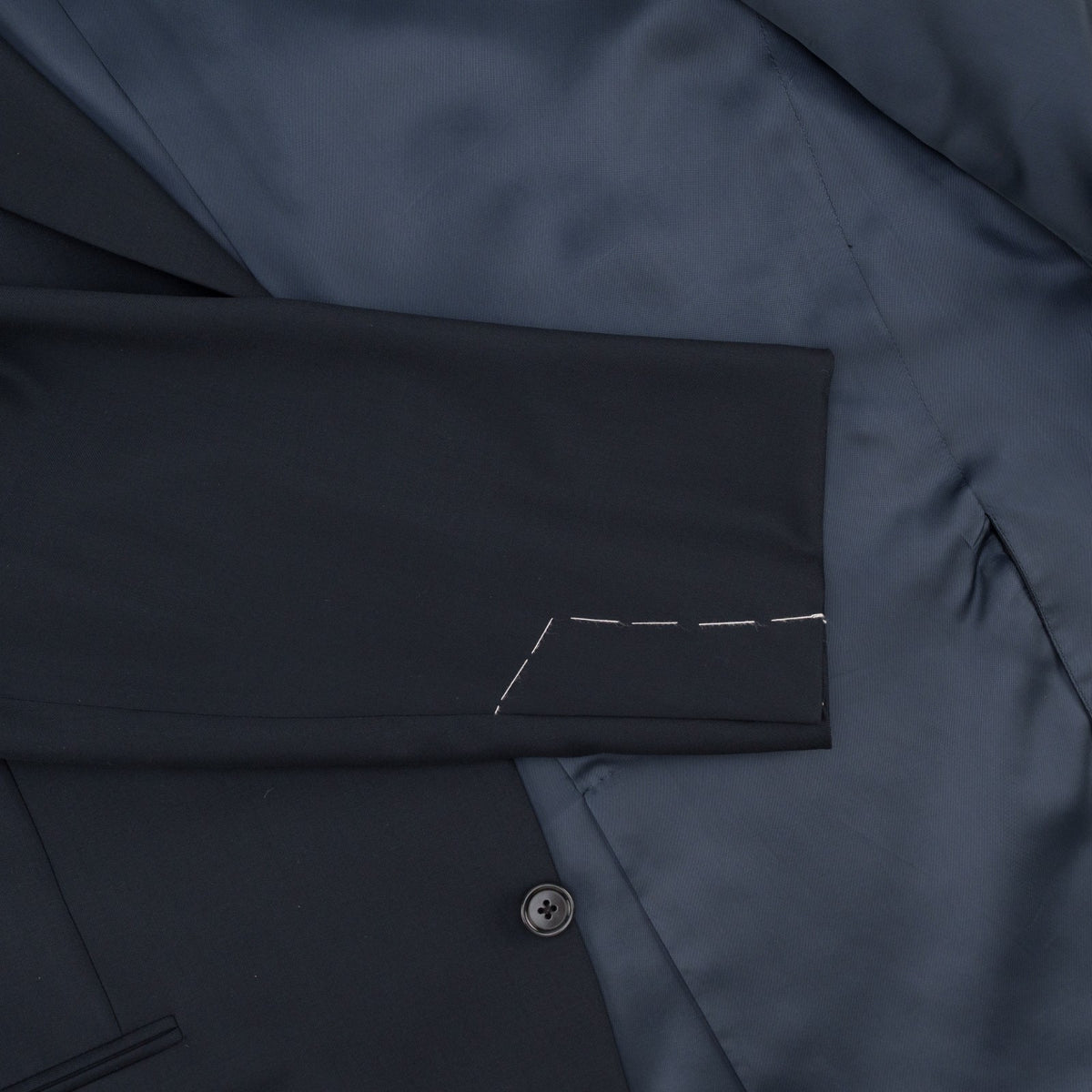 $1800 BURBERRY LONDON Blue Midnight Solid Suit Fine Wool 150's  46 US / 56 EU 4C