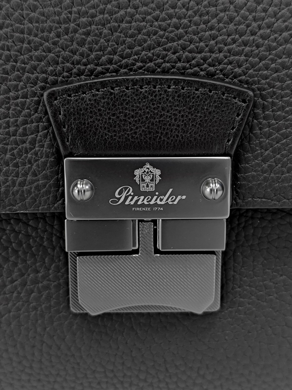 1990$ PINEIDER BOTTOLATO Grain Calf Multiple Backpack Travel Weekender Black XL