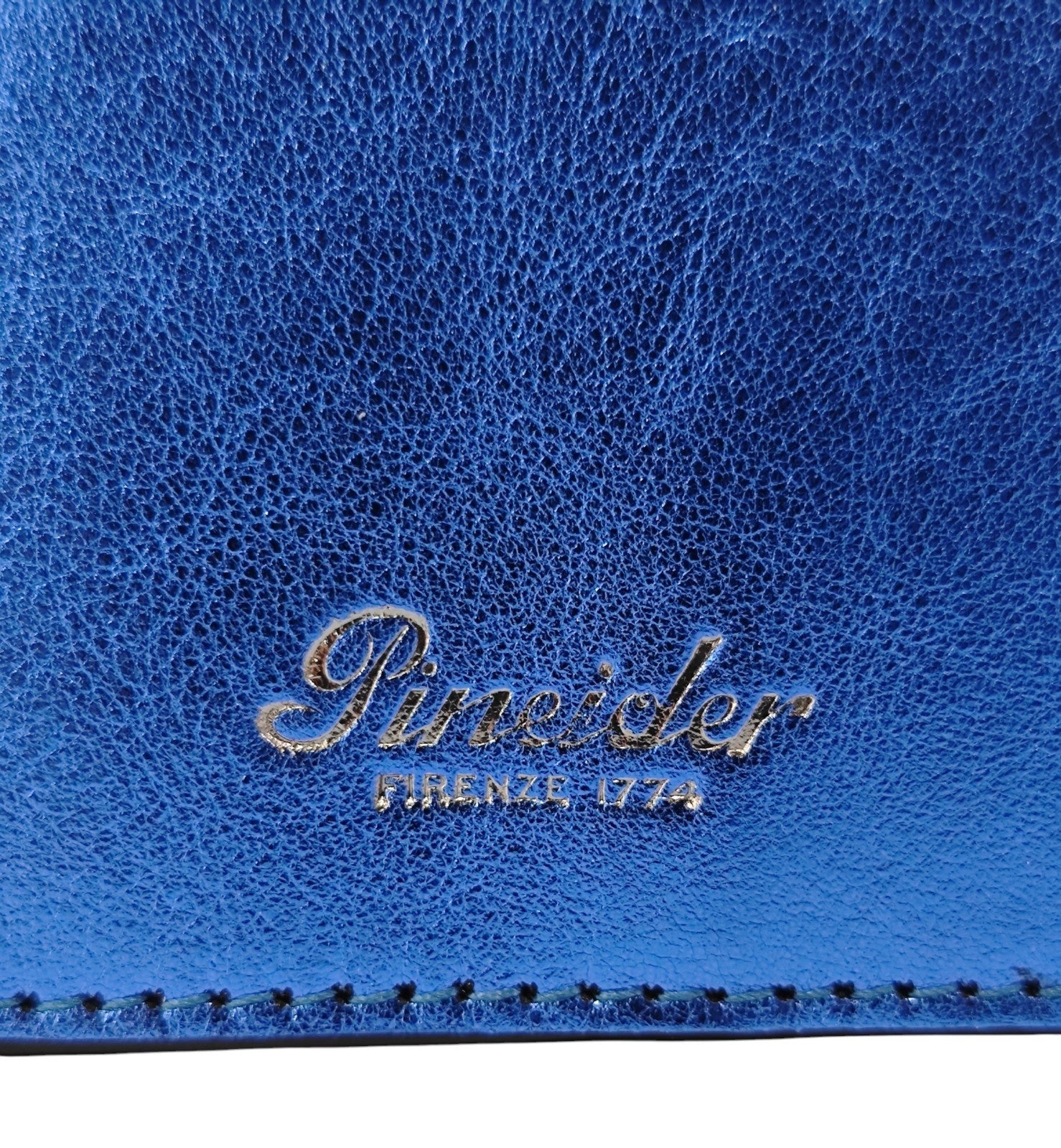 220$ PINEIDER FIRENZE 1774 "Metro Smooth" Passport Holder Calf Laminated Blue